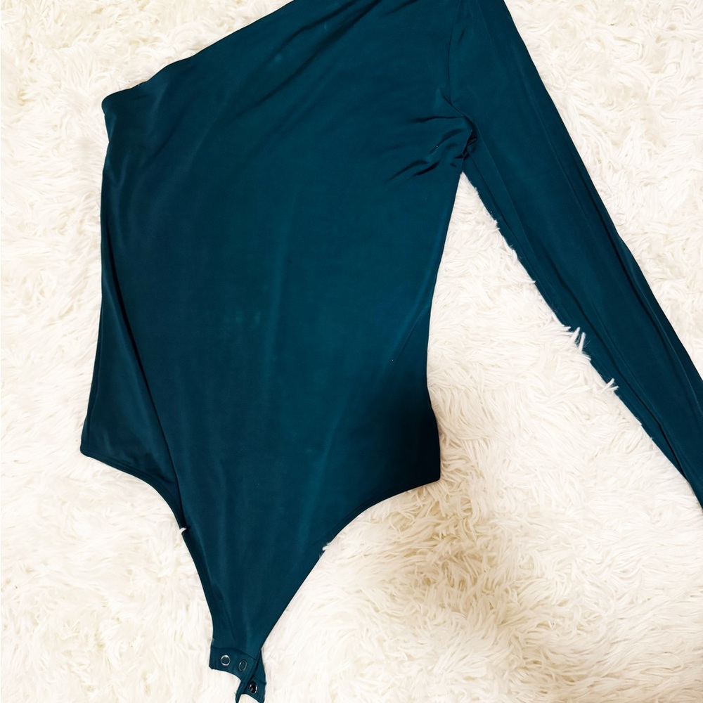 Express Teal One-Shoulder Bodysuit